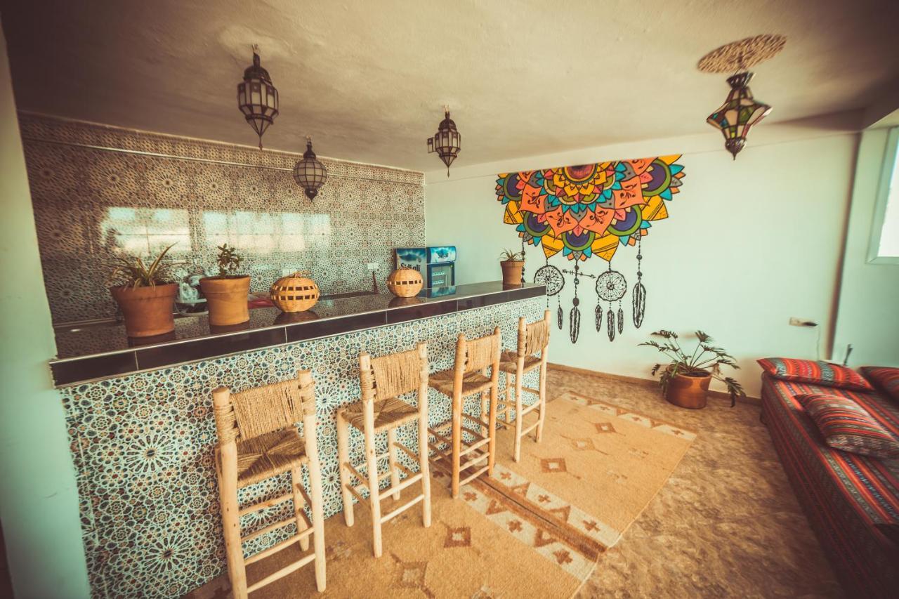 Sunside Surf House Ostello Taghazout Esterno foto
